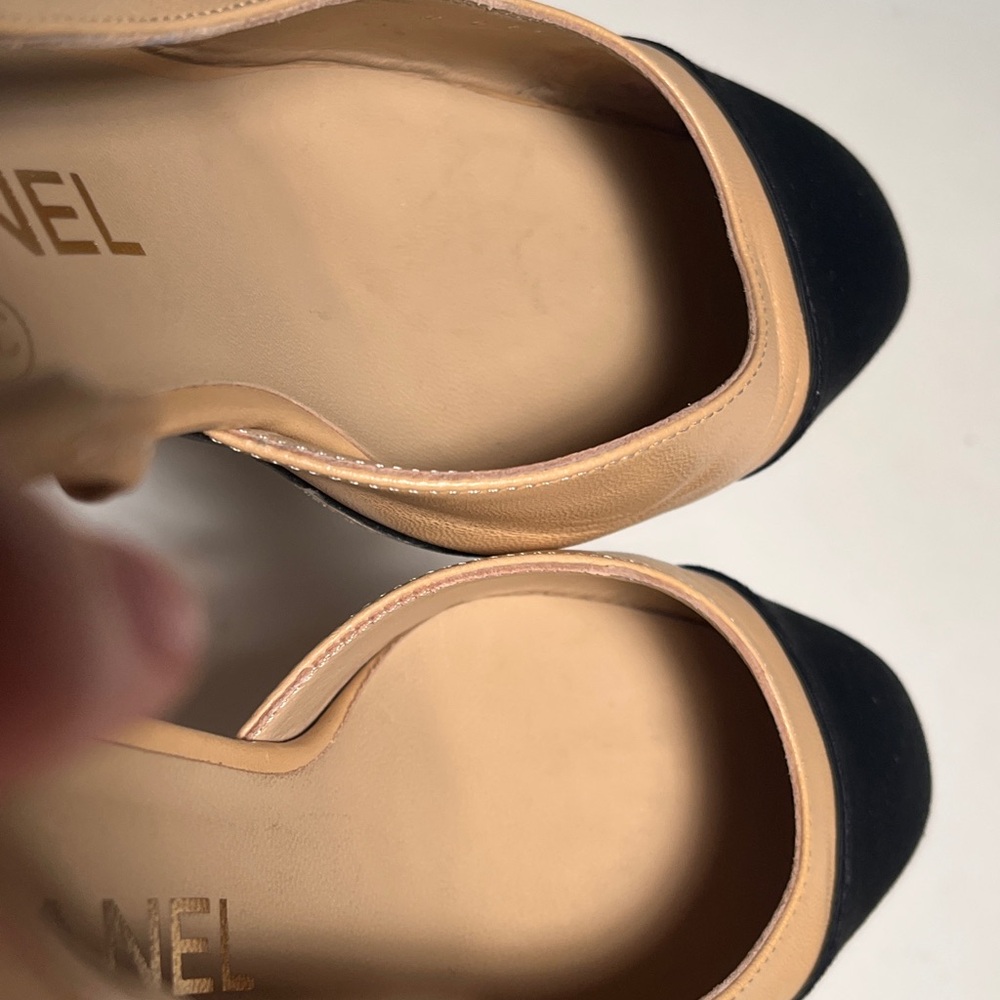 CHANEL Beige and Black Heels - Picture 9 of 10